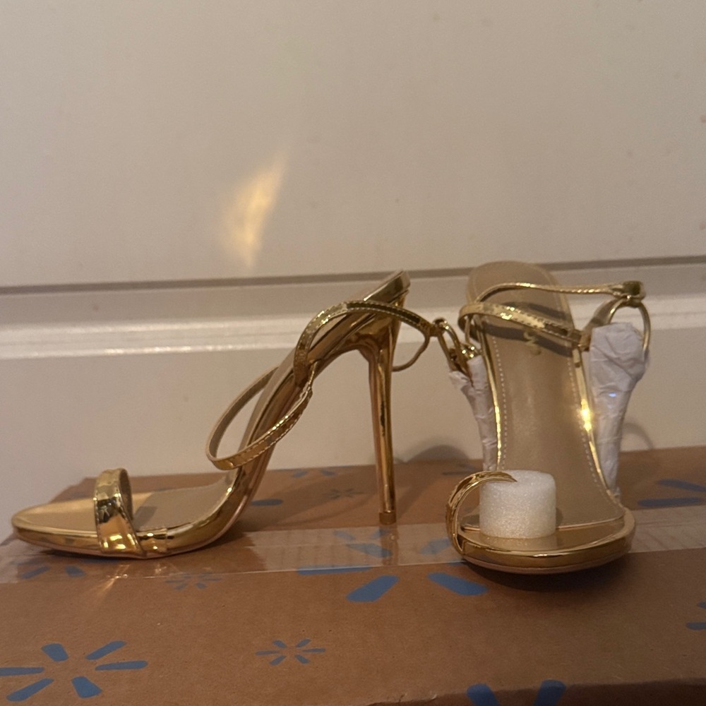 Fashion Nova Shiny Gold Heels